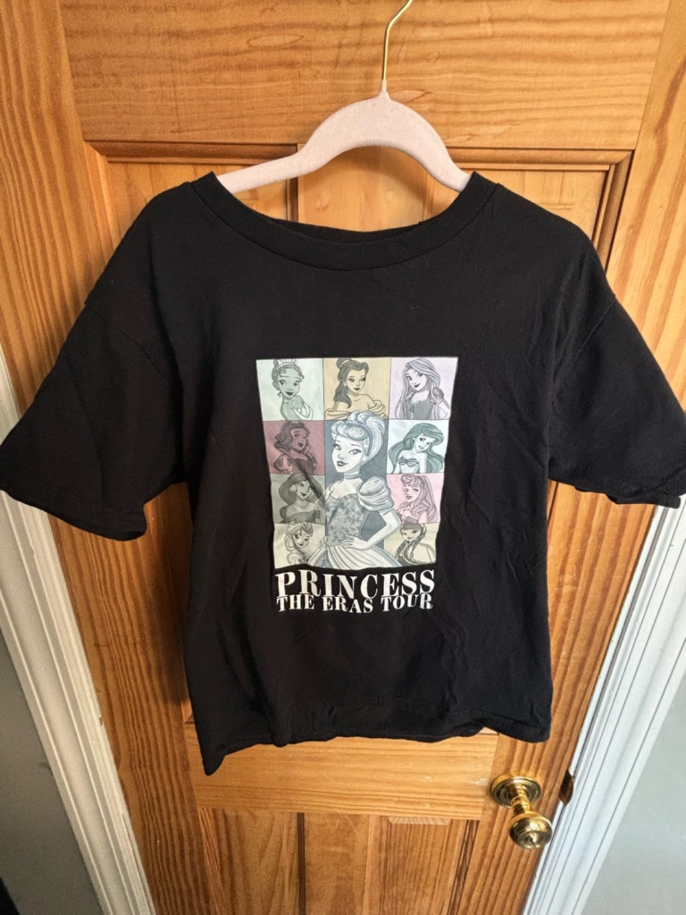 Girls princess era t shirt (M)